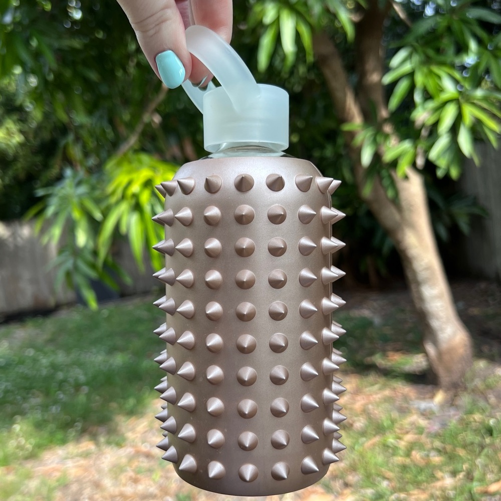 Bkr Spiked Bubbly Gold Glass Water Bottle Little 16oz